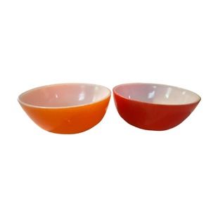 Vintage MCM "Pyrex like" red and orange snack size bowls no marking